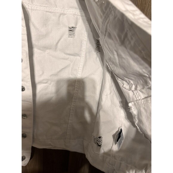 almost famous Women’s denim jacket Distressed White Size 3X - Picture 3 of 5